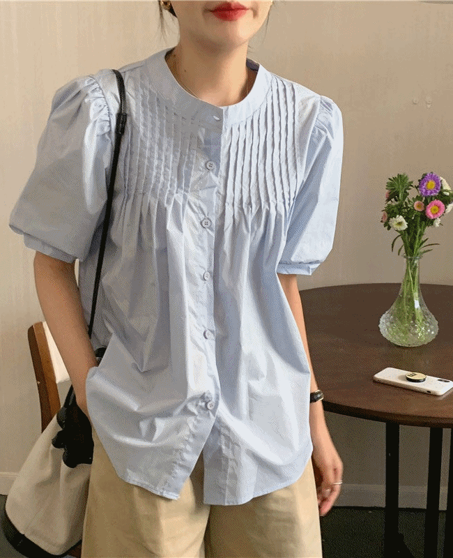 [여자반팔남방/출근룩/데일리룩]라운드넥 노카라 주름 퍼프소매 반팔셔츠 여자셔츠